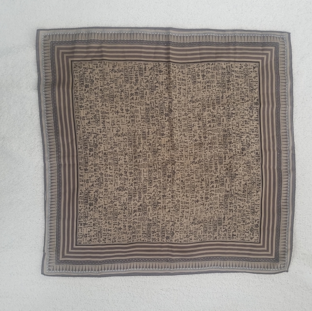 Vintage MCM Ancient Egyptian Hieroglyphs Tan/Black Square Scarf 24" Square - Picture 9 of 11